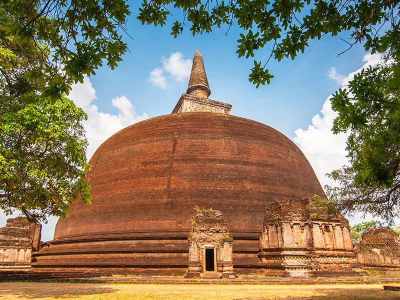 Y&R Sri Lanka tour slideshow image